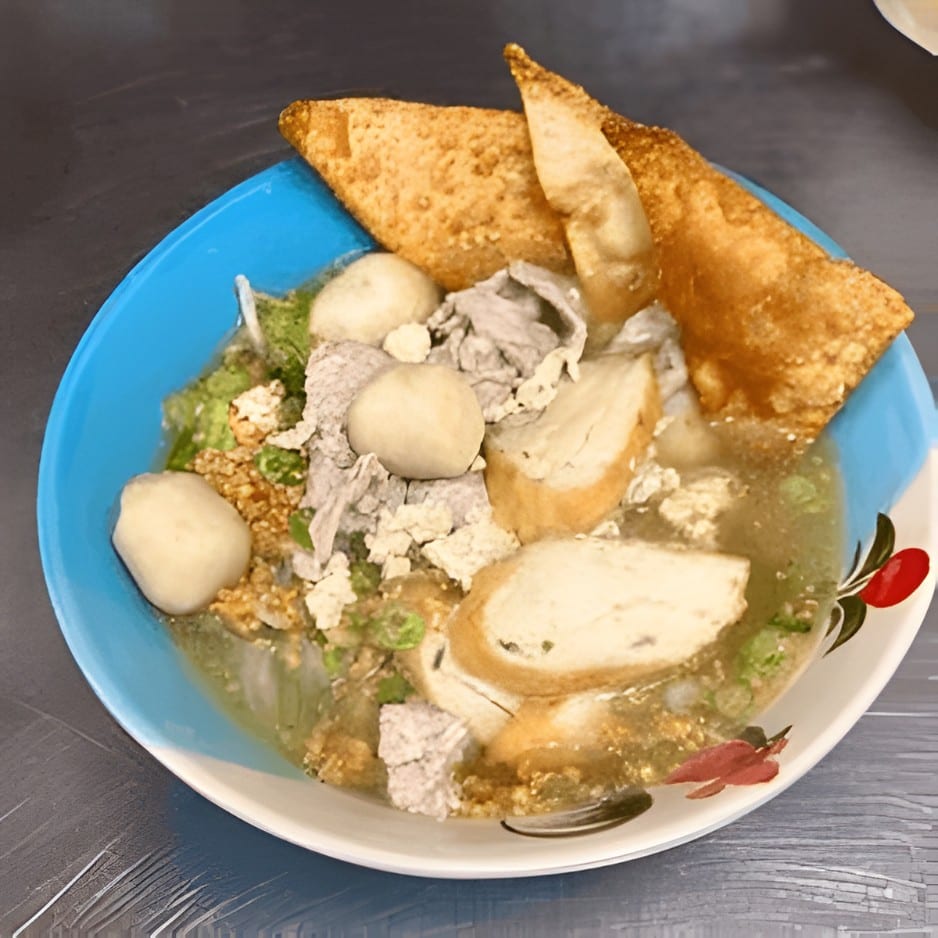 Lek Tom Yum.