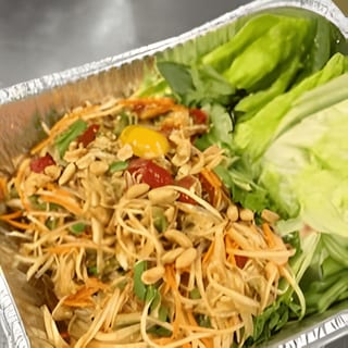 Som Tum (Papaya Salad)