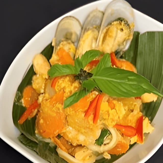 Hor Mok Talay (Seafood Curry).
