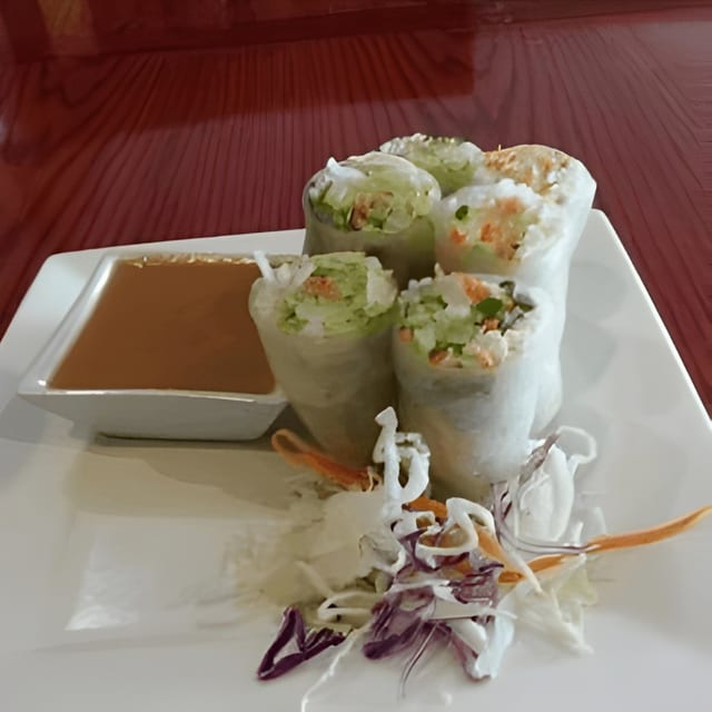 Salad Roll (2 Rolls).