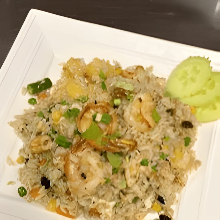 Pineapple Fried Rice: A Thai Delight